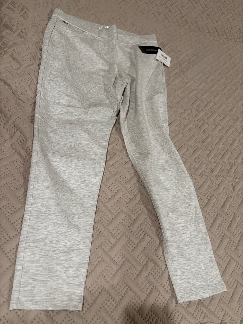 89th + Madison Light Gray Knit Pants